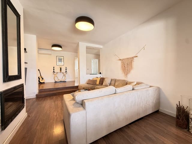 3 makuuhuone Omakotitalo myytävänä paikassa Manilva - 335 000 € (Ref: 9607759)