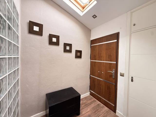 3 makuuhuone Omakotitalo myytävänä paikassa Manilva - 335 000 € (Ref: 9607759)