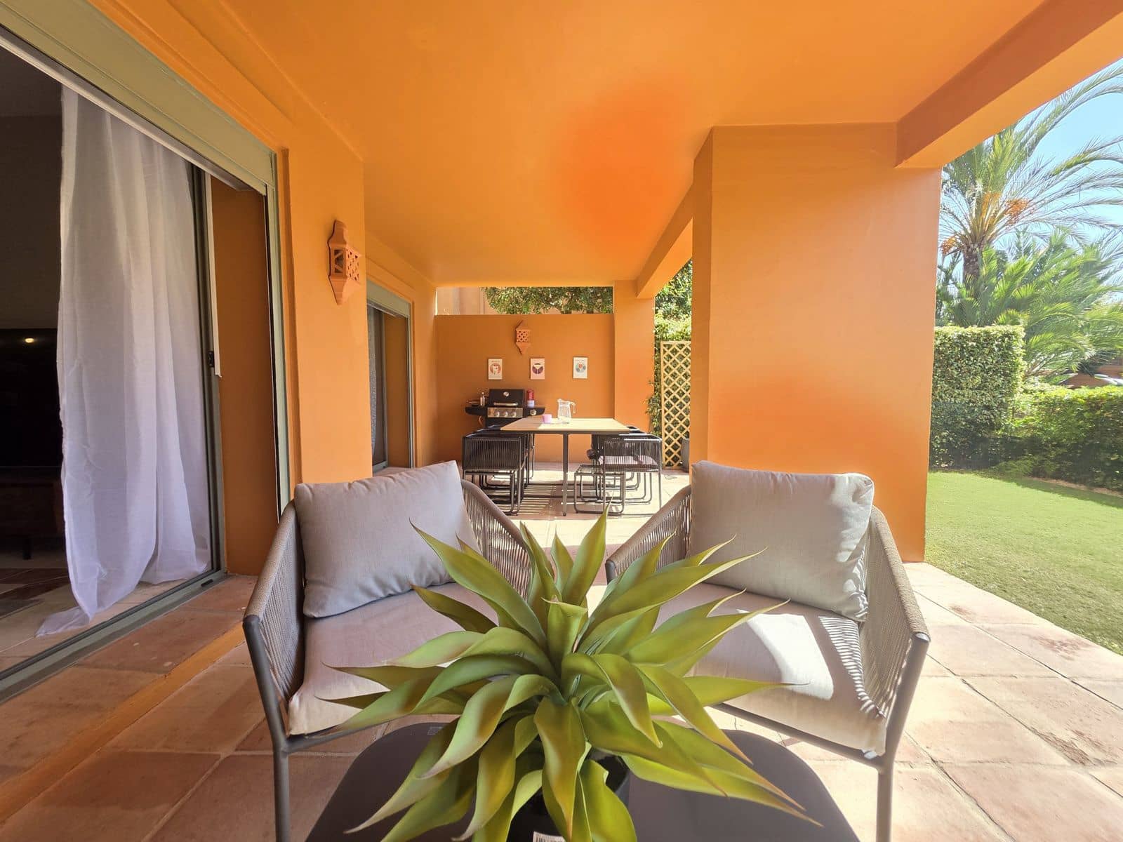 3 bedroom Apartment for sale in Estepona - € 730,000 (Ref: 9607760)