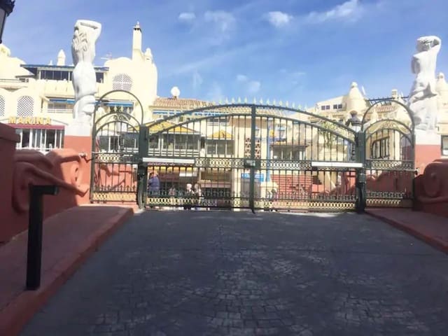 Ático de 3 habitaciones en Benalmadena Costa, Benalmádena en venta - 1.550.000 € (Ref: 9607761)