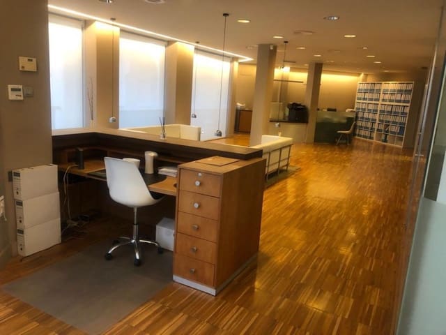 Kontor til salgs i Benalmadena Costa, Benalmádena - € 1 200 000 (Ref: 9607763)