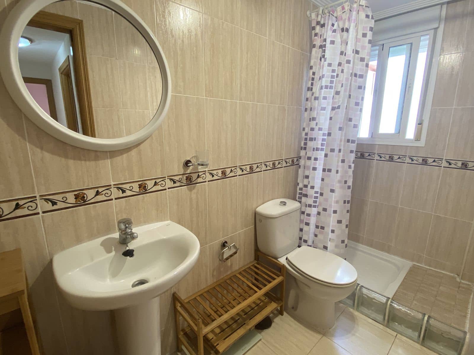 3 bedroom Apartment for sale in Benahavis - € 335,000 (Ref: 9607767)