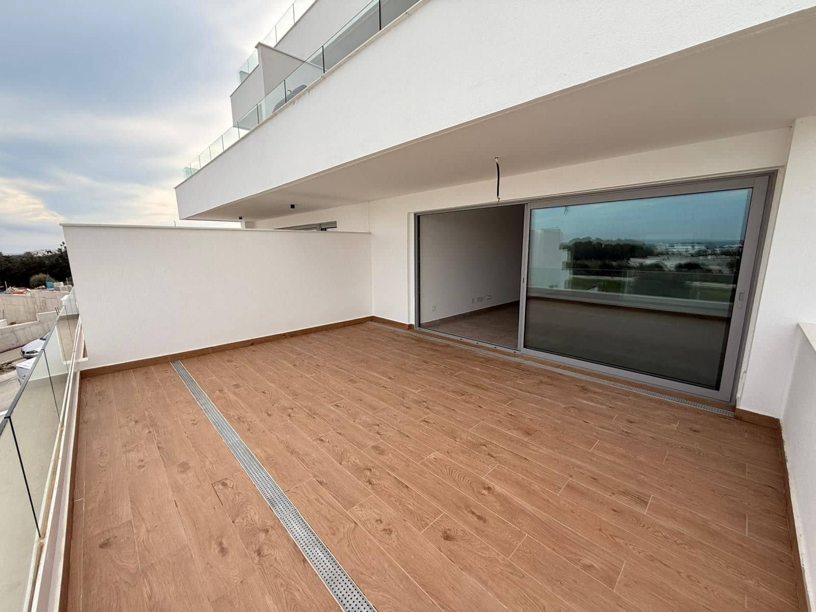 2 bedroom Apartment for sale in Estepona - € 520,000 (Ref: 9607775)