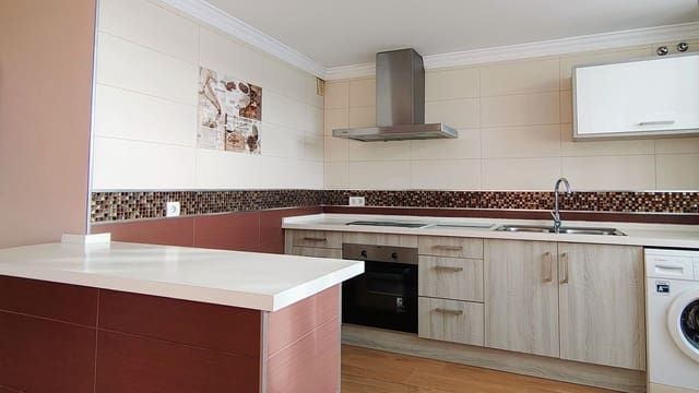 4 sypialnia Apartament na sprzedaż w San Pedro de Alcantara, Marbella - 395 000 € (Ref: 9607787)