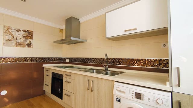 4 sypialnia Apartament na sprzedaż w San Pedro de Alcantara, Marbella - 395 000 € (Ref: 9607787)