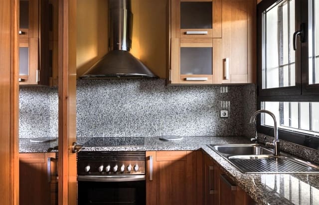 2 makuuhuone Huoneisto myytävänä paikassa Selwo, Estepona - 348 000 € (Ref: 9607788)