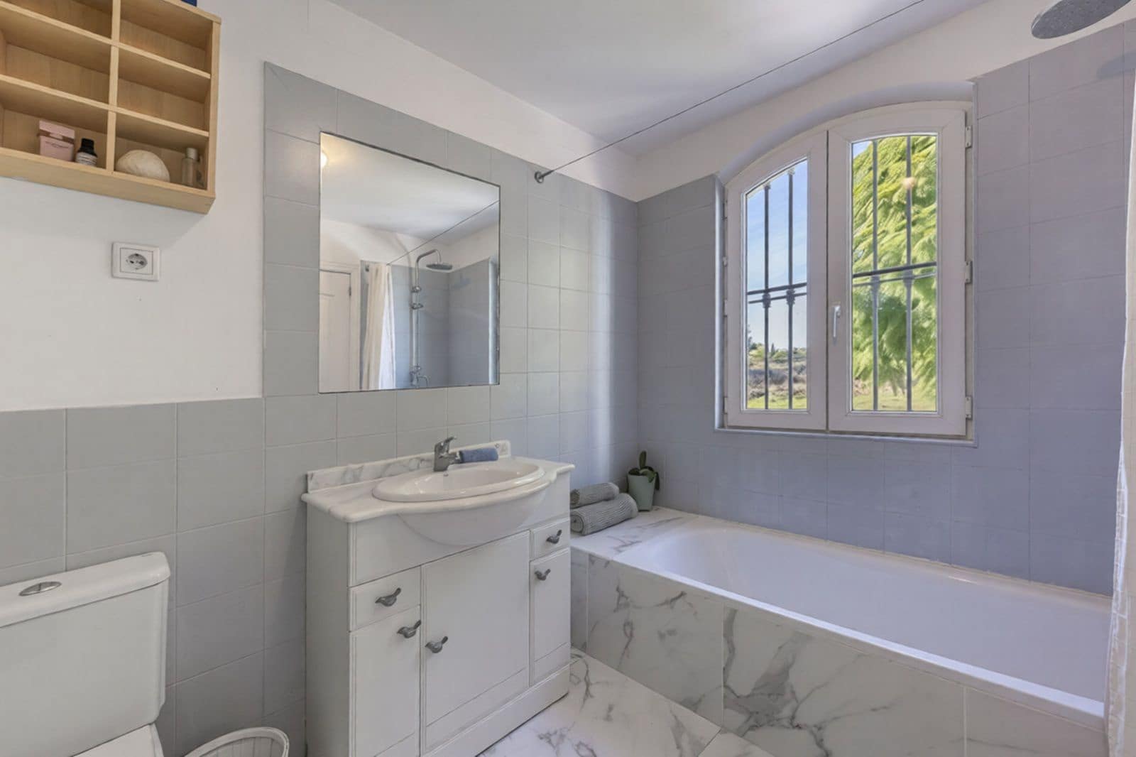 Pareado de 3 habitaciones en Guadalmina en venta - 895.000 € (Ref: 9607790)