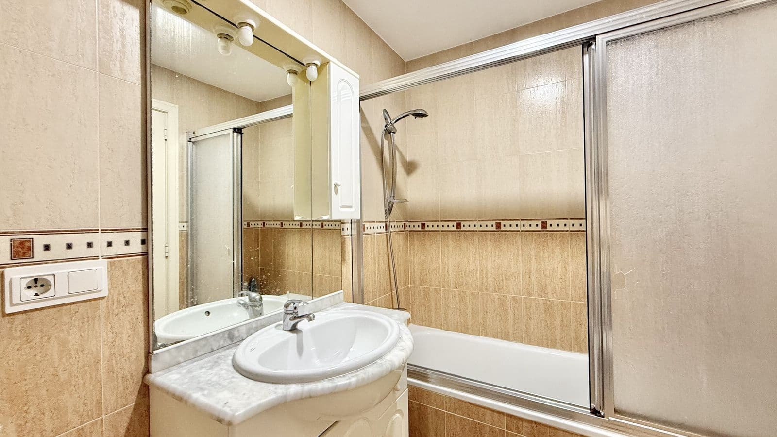 2 sovrum Lägenhet till salu i Calahonda - 315 000 € (Ref: 9607791)