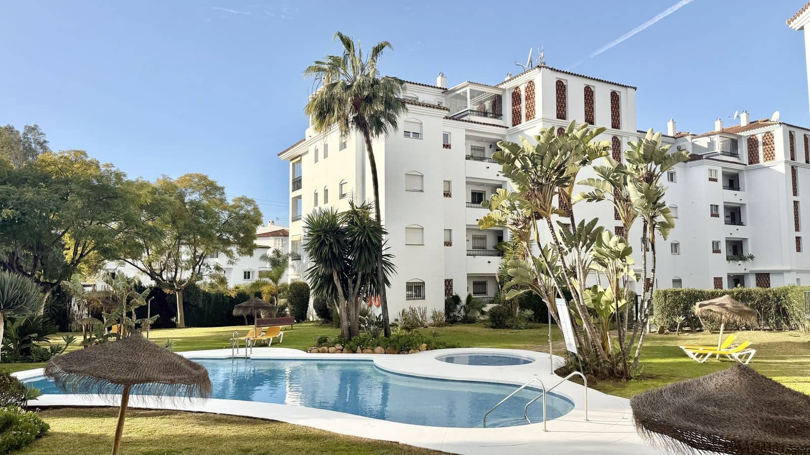 2 sovrum Lägenhet till salu i Calahonda - 315 000 € (Ref: 9607791)