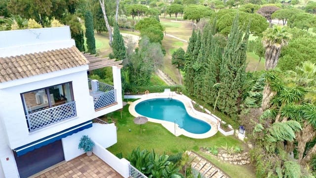 Apartamento de 2 habitaciones en Río Real, Marbella en venta - 559.000 € (Ref: 9607799)