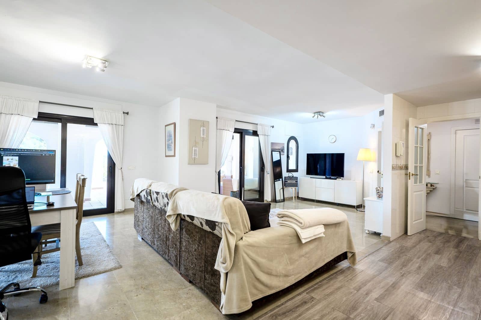 Apartamento de 2 habitaciones en Río Real en venta - 559.000 € (Ref: 9607799)