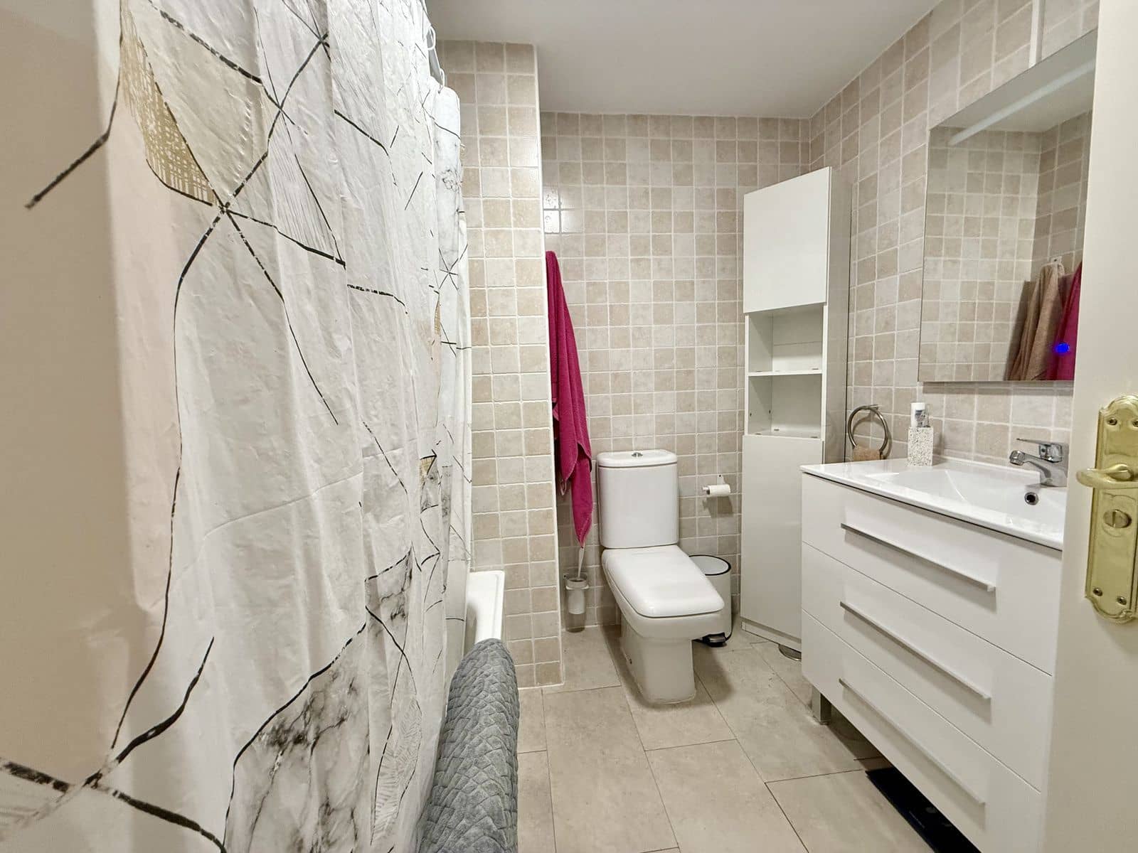 2 bedroom Apartment for sale in La Reserva - € 367,000 (Ref: 9607801)