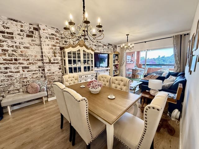 2 bedroom Apartment for sale in La Reserva, Marbella - € 367,000 (Ref: 9607801)