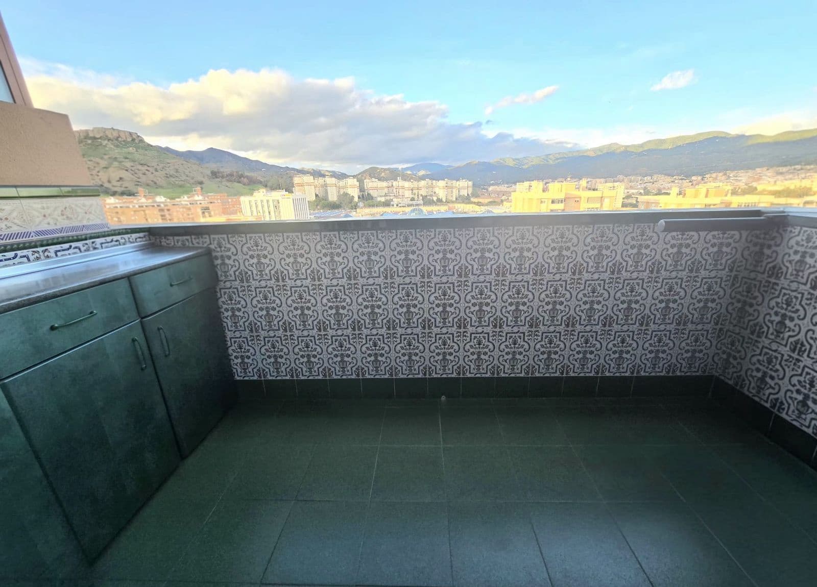 4 soverom Leilighet til salgs i Malaga by - € 350 000 (Ref: 9607803)