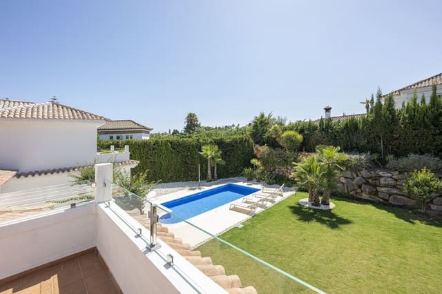 5 soveværelse Villa til salg i Sotogrande, San Roque - € 1.795.000 (Ref: 9607816)