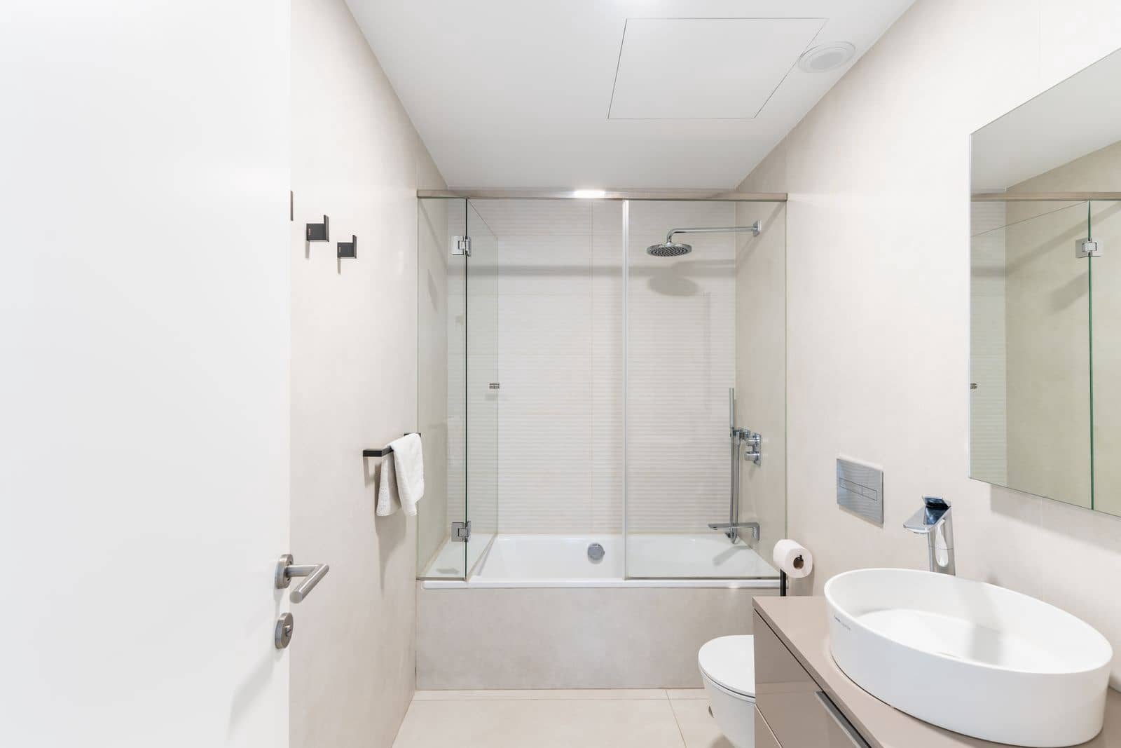 2 bedroom Apartment for sale in Estepona - € 995,000 (Ref: 9607817)