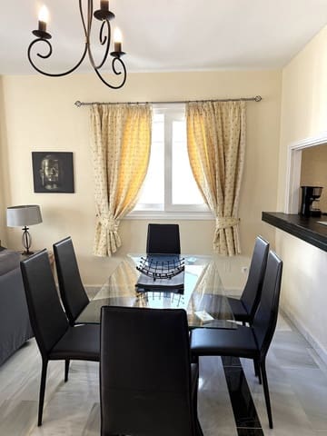 2 soveværelse Lejlighed til salg i Puerto Banus, Marbella - € 800.000 (Ref: 9607826)