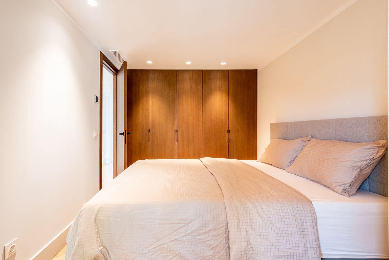 2 quarto Apartamento para venda em Nueva Andalucia - 870 000 € (Ref: 9607829)