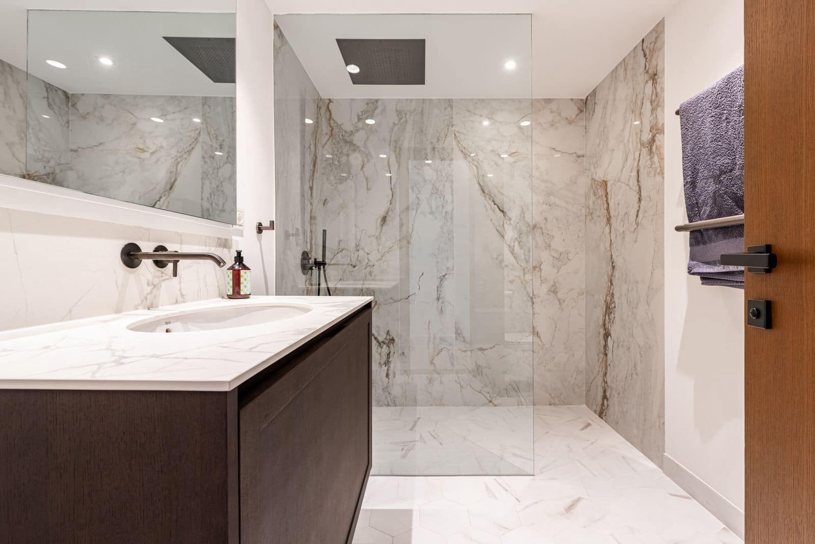 2 quarto Apartamento para venda em Nueva Andalucia - 870 000 € (Ref: 9607829)