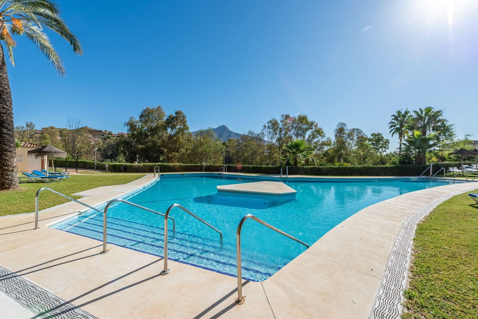 2 quarto Apartamento para venda em Nueva Andalucia - 870 000 € (Ref: 9607829)