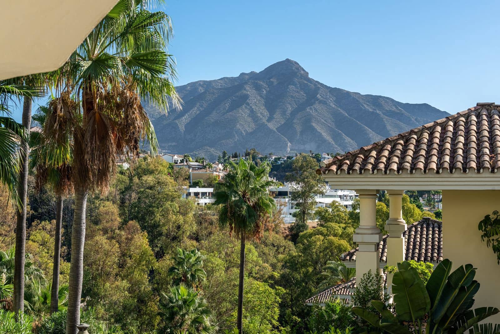 2 quarto Apartamento para venda em Nueva Andalucia - 870 000 € (Ref: 9607829)