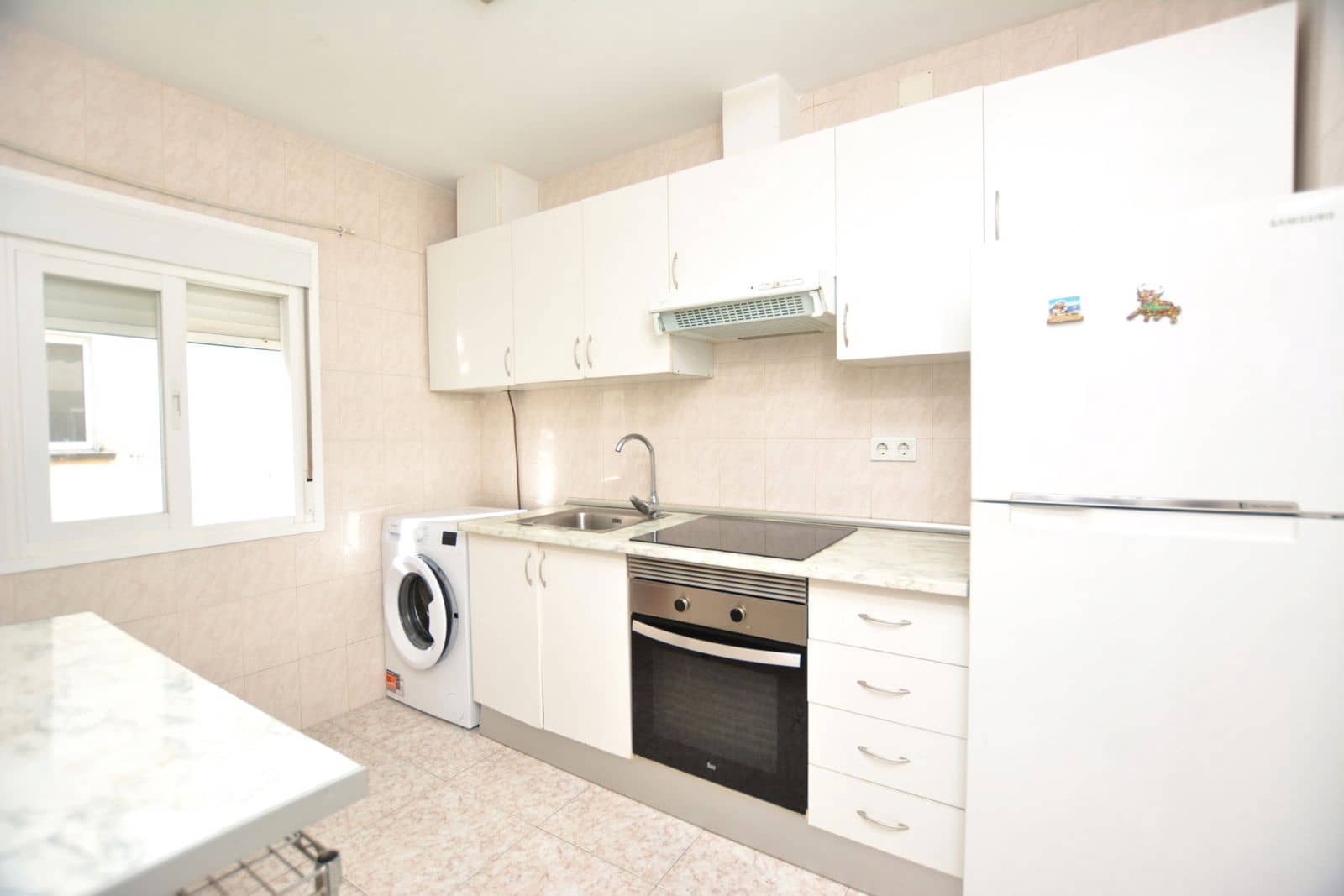 3 soveværelse Lejlighed til salg i Marbella - € 350.000 (Ref: 9607831)