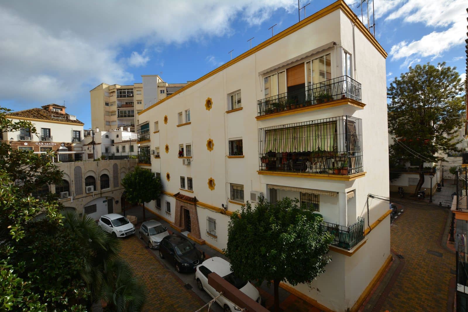 3 soveværelse Lejlighed til salg i Marbella - € 350.000 (Ref: 9607831)