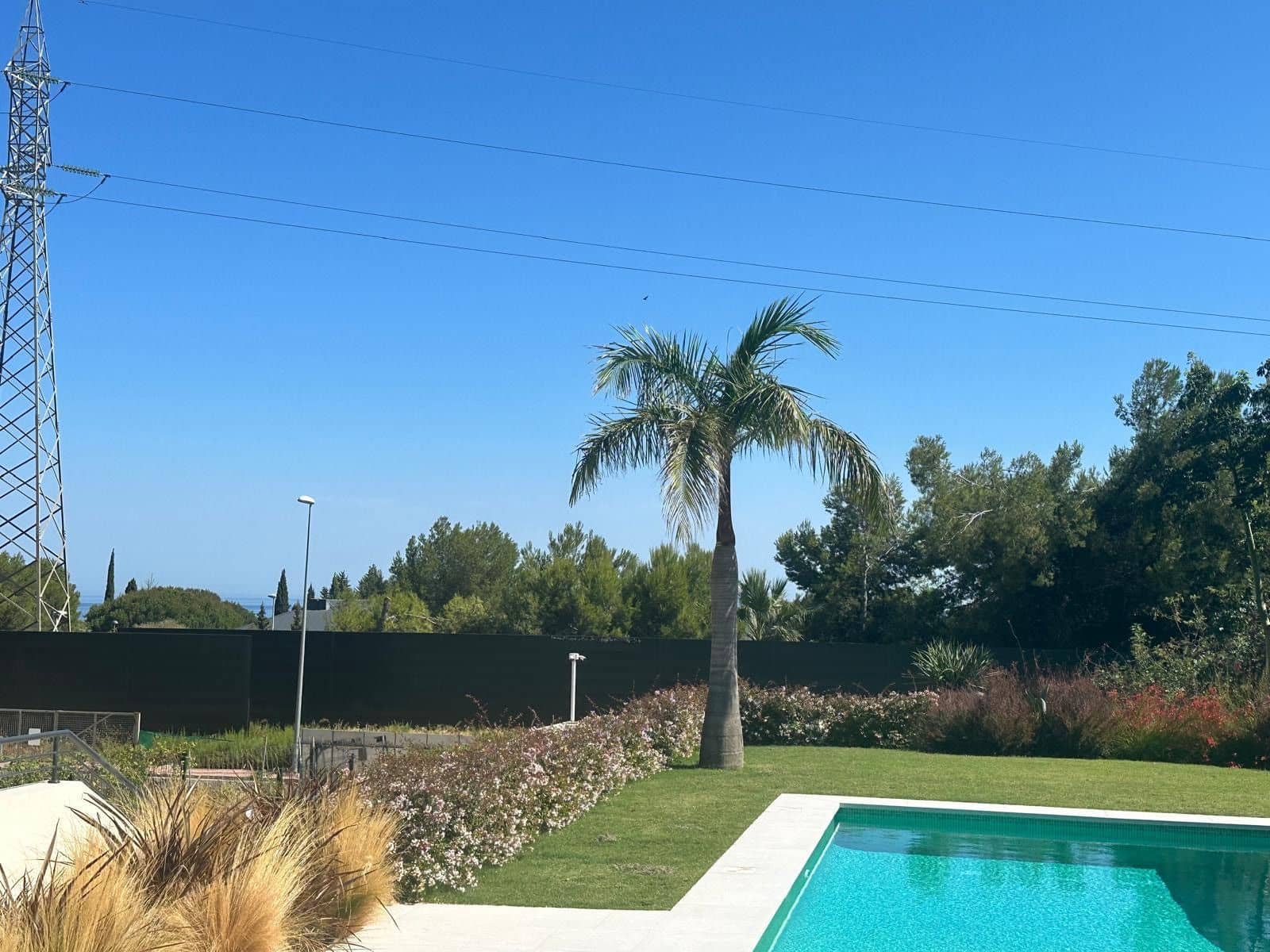 Mark till salu i Golden Mile - 1 100 000 € (Ref: 9607838)