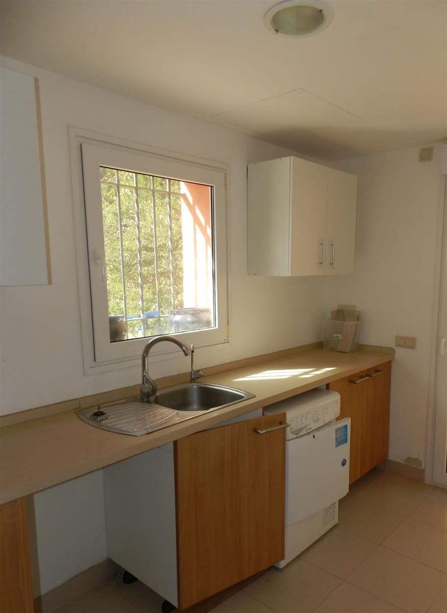 4 chambre Villa/Maison à vendre à Sotogrande - 1 100 000 € (Ref: 9607846)