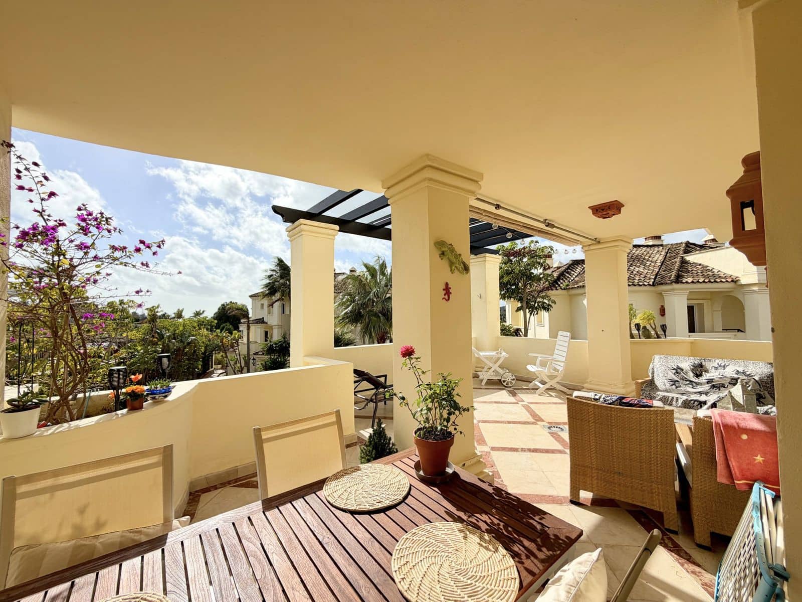 2 soveværelse Lejlighed til salg i Casares - € 425.000 (Ref: 9607848)