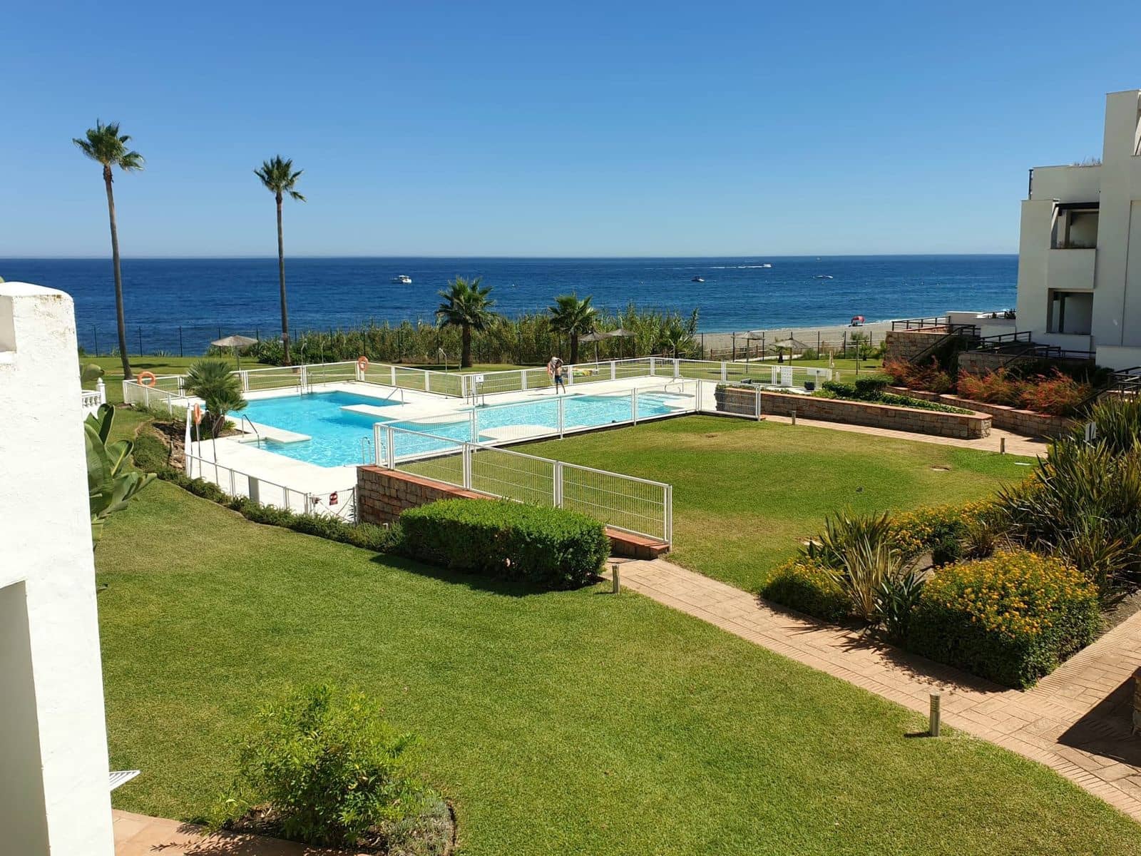 2 soveværelse Semi-Rækkehus til salg i Casares - € 730.000 (Ref: 9607850)