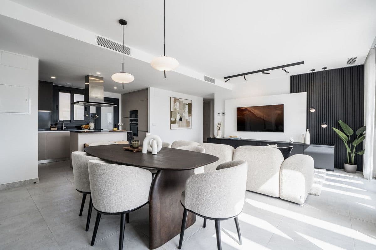 3 bedroom Penthouse for sale in Estepona - € 895,000 (Ref: 9607856)