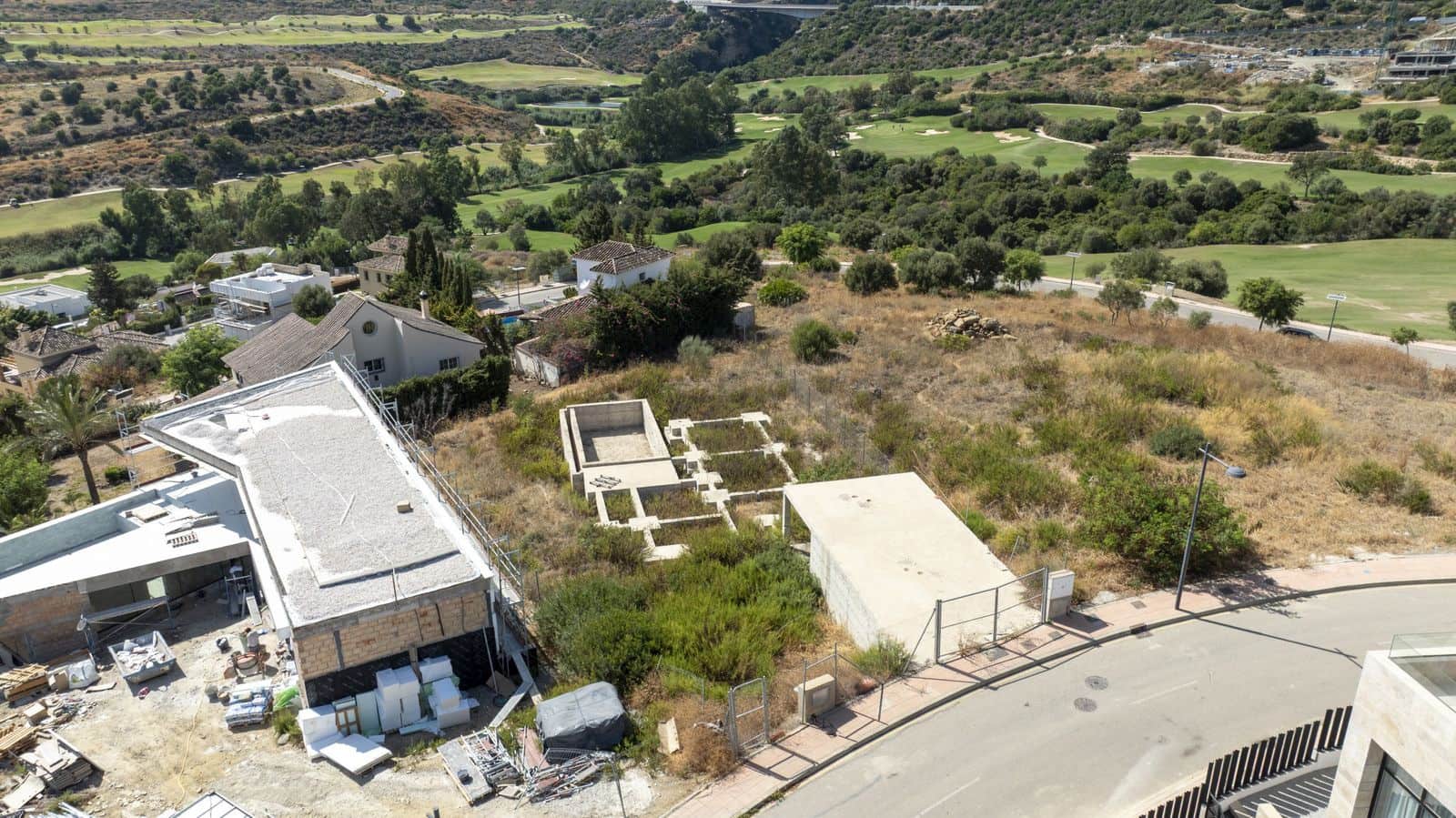 Terre non Aménagée à vendre à Estepona - 350 000 € (Ref: 9607858)