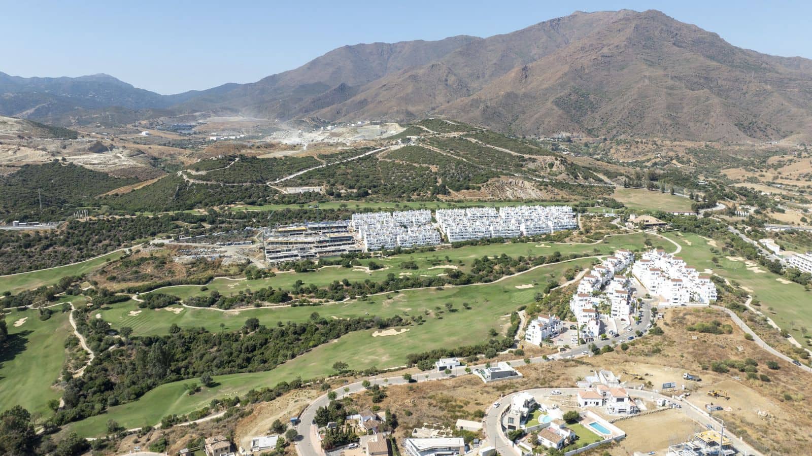 Terre non Aménagée à vendre à Estepona - 350 000 € (Ref: 9607858)