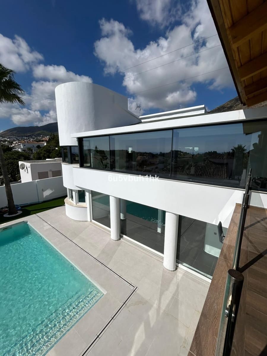 4 chambre Villa/Maison à vendre à Benalmadena Costa - 1 250 000 € (Ref: 9607859)