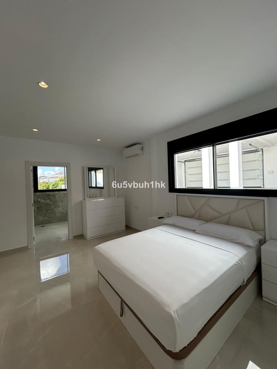 4 chambre Villa/Maison à vendre à Benalmadena Costa - 1 250 000 € (Ref: 9607859)