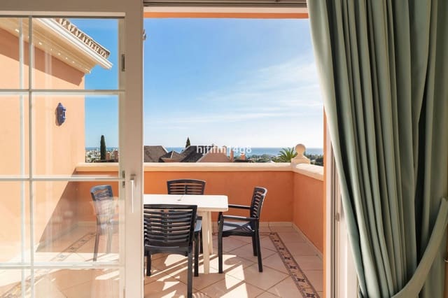 3 bedroom Apartment for sale in Nueva Andalucia, Marbella - € 1,190,000 (Ref: 9607864)