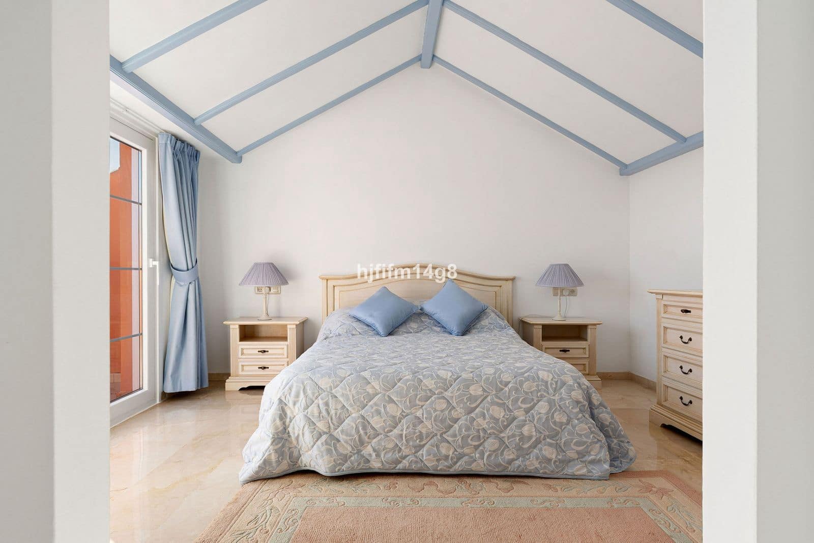 3 slaapkamer Appartement te koop in Nueva Andalucia - € 1.190.000 (Ref: 9607864)