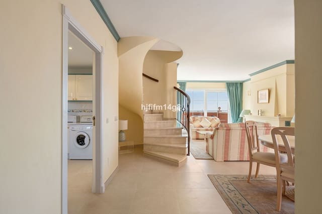 3 bedroom Apartment for sale in Nueva Andalucia, Marbella - € 1,190,000 (Ref: 9607864)