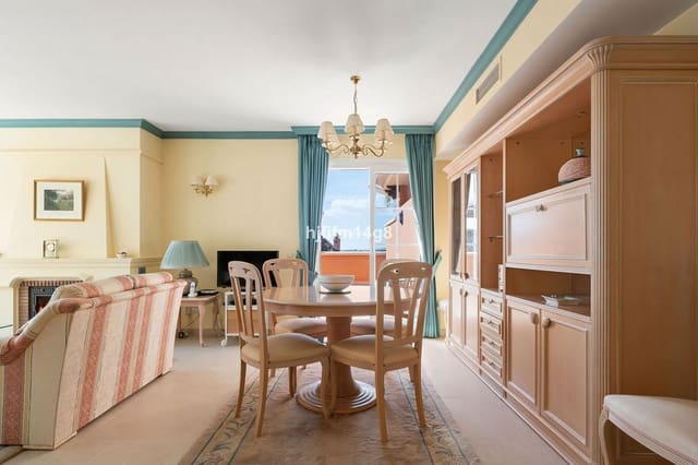 3 bedroom Apartment for sale in Nueva Andalucia, Marbella - € 1,190,000 (Ref: 9607864)