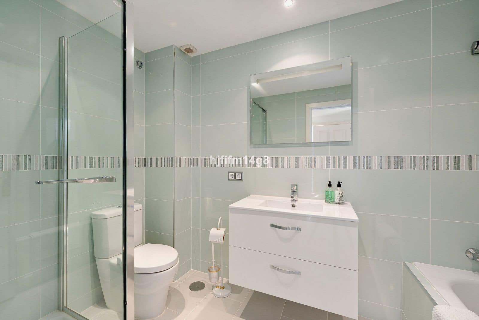 3 slaapkamer Appartement te koop in Nueva Andalucia - € 1.190.000 (Ref: 9607864)