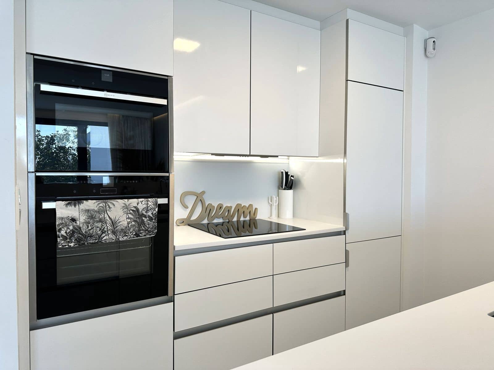 2 quarto Penthouse para venda em Cabopino - 899 000 € (Ref: 9607865)