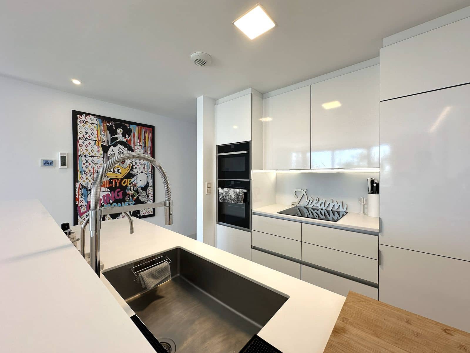 2 quarto Penthouse para venda em Cabopino - 899 000 € (Ref: 9607865)