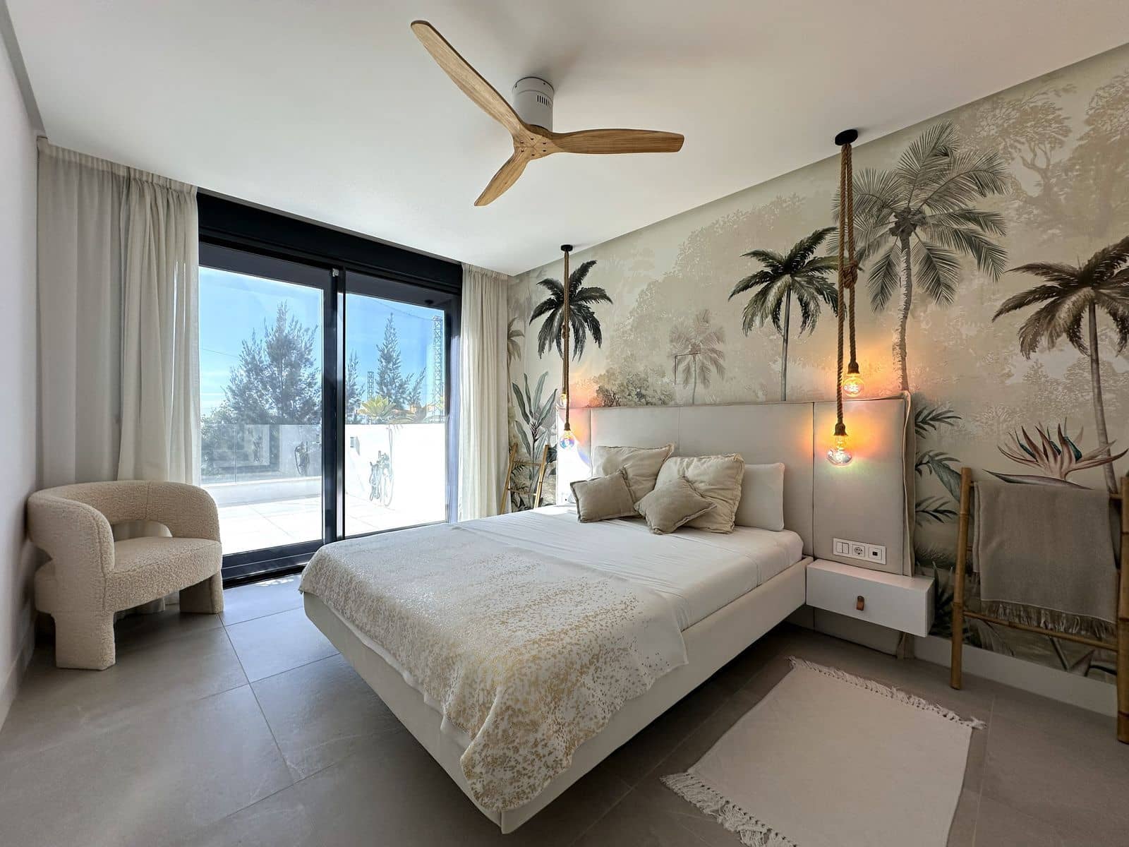 2 quarto Penthouse para venda em Cabopino - 899 000 € (Ref: 9607865)