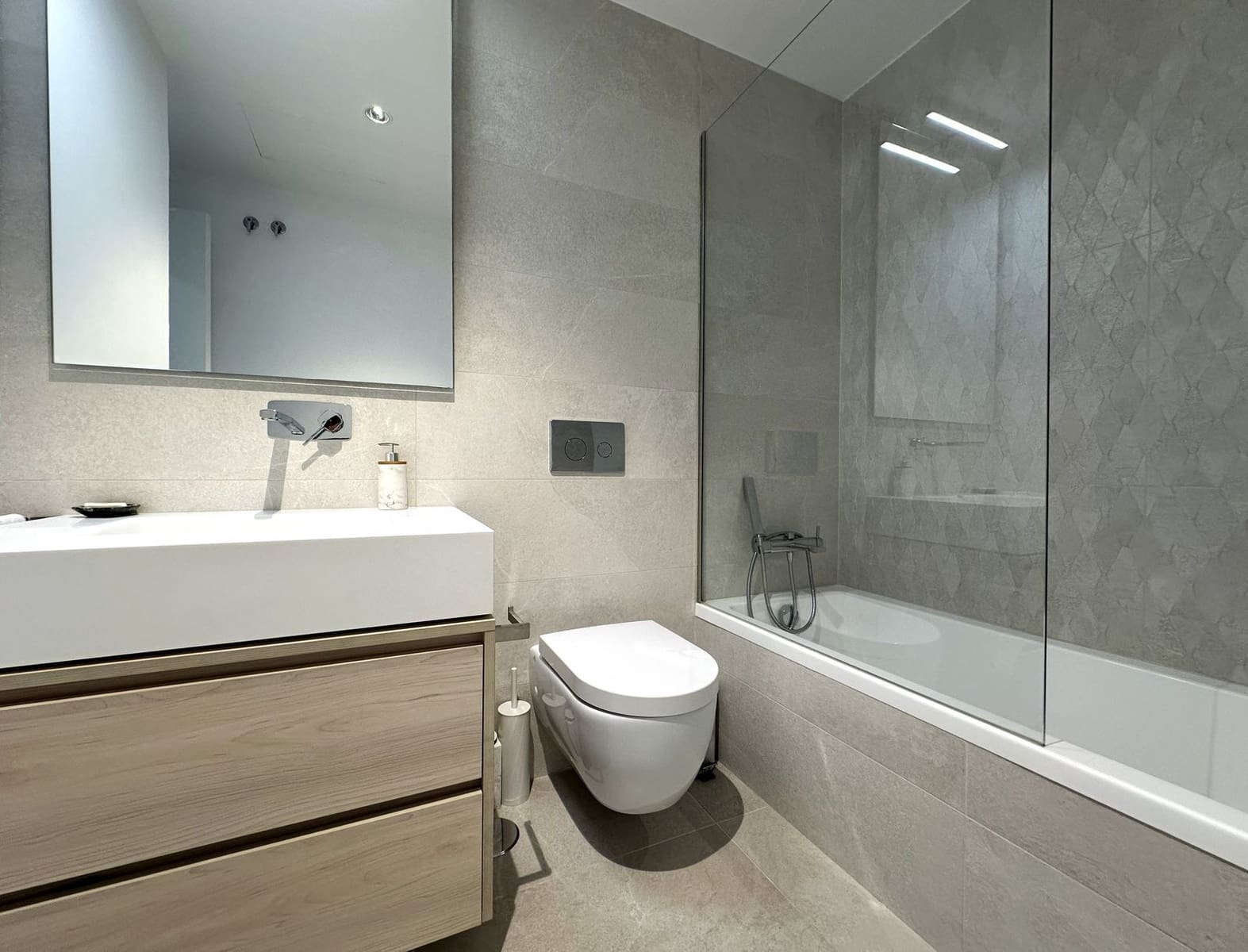 2 quarto Penthouse para venda em Cabopino - 899 000 € (Ref: 9607865)