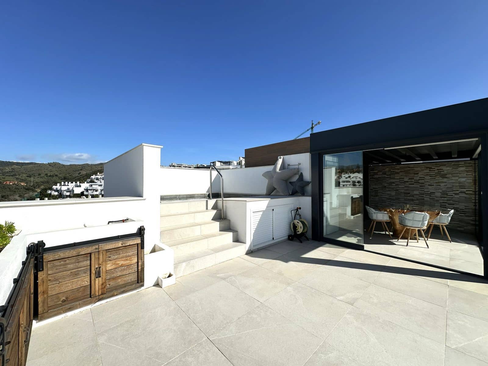 2 quarto Penthouse para venda em Cabopino - 899 000 € (Ref: 9607865)