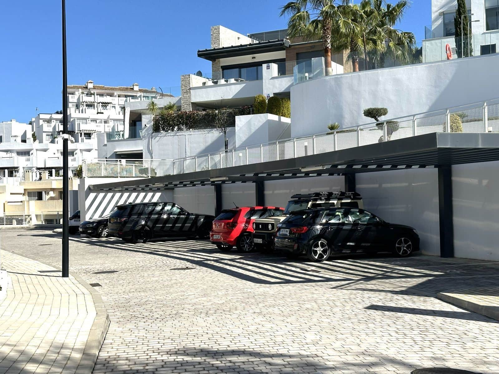 2 quarto Penthouse para venda em Cabopino - 899 000 € (Ref: 9607865)