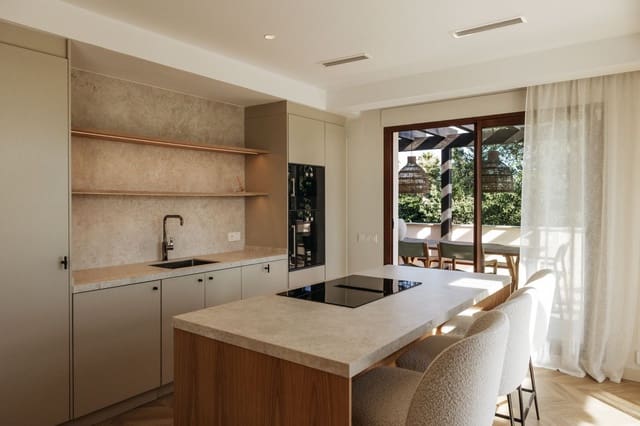 4 soveværelse Penthouse til salg i Nueva Andalucia, Marbella - € 2.895.000 (Ref: 9607868)