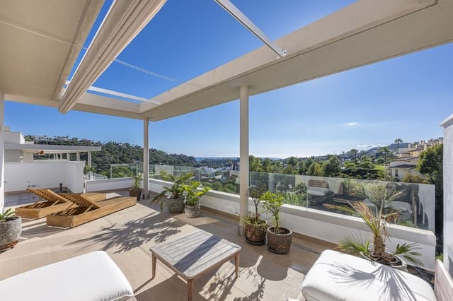 3 bedroom Penthouse for sale in Benahavís - € 1,050,000 (Ref: 9607871)