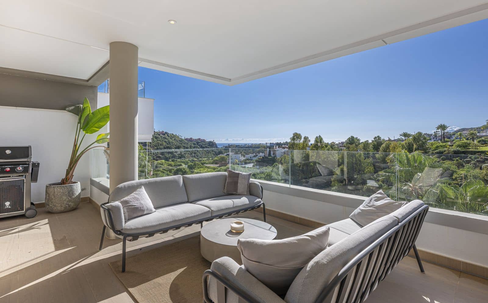 3 bedroom Penthouse for sale in Benahavis - € 1,050,000 (Ref: 9607871)